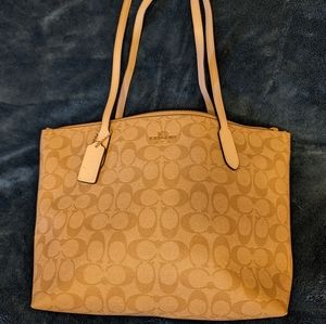 Coach bag beige